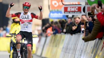 Roglic se defiende al ataque en la exhibición de McNulty - en.as.com - Uae