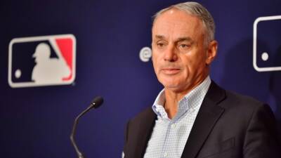 MLB, players agree to negotiate on international draft