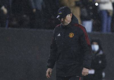 Man United now in 'very awkward situation' after Fabrizio Romano update