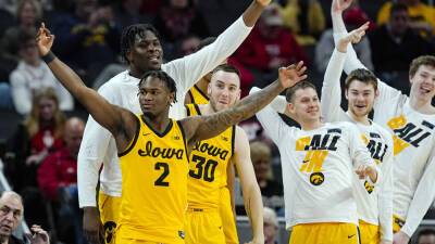 Michael Conroy - No. 24 Iowa routs Northwestern with record tourney showing - foxnews.com - Jordan -  Murray -  Indianapolis - state Iowa - state Ohio - state Maryland - state Illinois