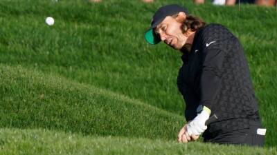 Tommy Fleetwood shrugs off lengthy weather delay to set Sawgrass clubhouse lead