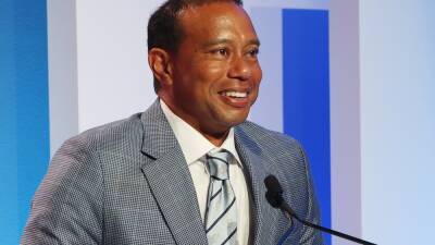 Tiger Woods Recalls Parents And Racism Fight In Hall Of Fame Entry