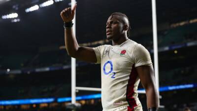 Itoje a late doubt for England after becoming unwell