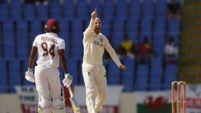 West Indies lead England by 64 runs after first innings