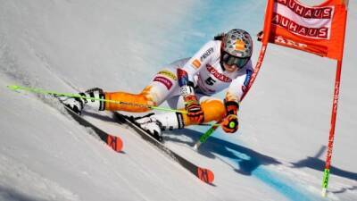 Mikaela Shiffrin - Petra Vlhova - Sara Hector - Slovakia's Vlhova wins women's World Cup giant slalom to gain on Shiffrin in standings - cbc.ca - Sweden - Slovakia