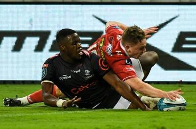 Fabulous Fassi imperious as Sharks made to sweat to beat Scarlets
