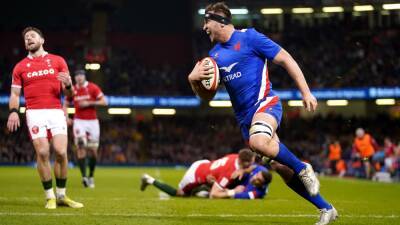 France close in on Grand Slam after battling to victory over Wales in Cardiff