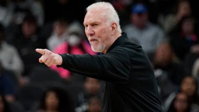 Spurs' Popovich passes Nelson for most coaching wins in NBA history