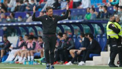 Alessio: "Es un penalti como una casa" - en.as.com