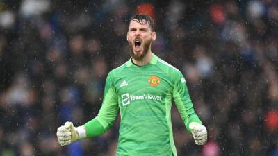 David De Gea named in Manchester United team to face Tottenham after Covid-19 scare, but Bruno Fernandes out