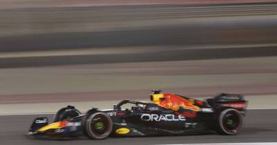 Motor racing-Verstappen unleashes Red Bull pace on final day of F1 testing