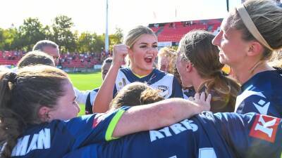 Melbourne Victory tee up derby decider to make A-League Women grand final, beating Adelaide United
