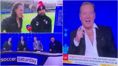 Jeff Stelling copies Wycombe boss Gareth Ainsworth and goes viral