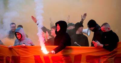 Ryan Porteous - Motherwell fans roar Scottish Cup hopefuls on at training with huge banner and flares - dailyrecord.co.uk - Scotland -  Aberdeen - county Morton