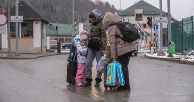 'Hundreds of thousands of Brits' offering to put Ukrainian refugees up in their own homes - manchestereveningnews.co.uk - Britain - Ukraine -  Mariupol