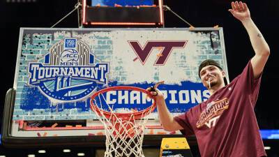 7th-seed Virginia Tech upsets Duke, Coach K for ACC title