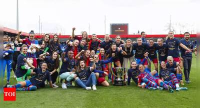 Barcelona hammer Real Madrid to clinch women's league title again