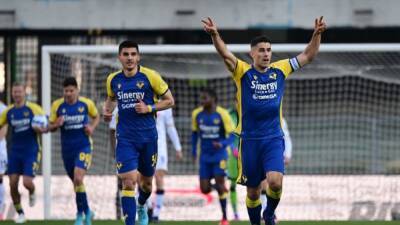 Luciano Spalletti - Napoli go second as Osimhen double earns win at Verona - channelnewsasia.com - Italy - Nigeria