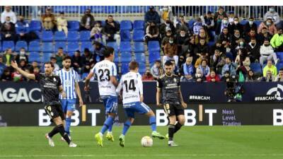 El Málaga - Pesadilla en La Rosaleda, quinta lesión de Juande y quejas por el VAR - en.as.com