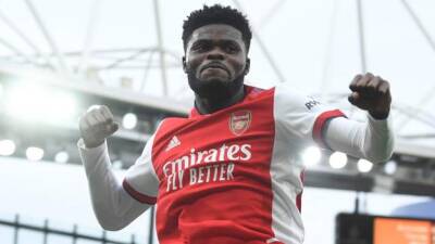 Brendan Rodgers - Thomas Partey - Alexandre Lacazette - Eddie Nketiah - Gabriel Martinelli - Harvey Barnes - Luke Thomas - Aaron Ramsdale - Arsenal 2-0 Leicester City: Gunners maintain top-four push with fifth straight win - bbc.com - Manchester -  Leicester