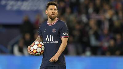 PSG fans boo Lionel Messi, Neymar at home match following early Champions League exit