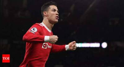 Clinical Cristiano Ronaldo scores hat-trick as Manchester United edge Tottenham Hotspur 3-2