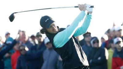 Tommy Fleetwood - Pga Tour - Dustin Johnson - Tom Hoge - Justin Thomas - Bubba Watson - Kevin Kisner - Fleetwood and Hoge retain lead as 'brutal' weather wreaks havoc at Players Championship - thenationalnews.com - Usa - Florida - India - Chile - county Mitchell - county Keith