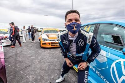 Jonathan Mogotsi: How an 'extroverted introvert' went from sim racing to driving for VW SA - news24.com - Britain - South Africa