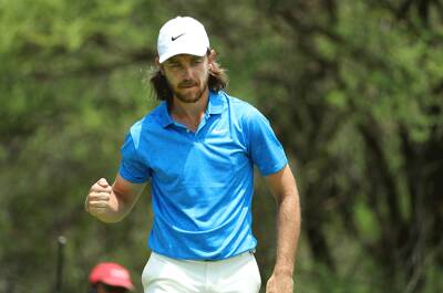 Tommy Fleetwood - Pga Tour - Dustin Johnson - Tom Hoge - Justin Thomas - Bubba Watson - Kevin Kisner - Fleetwood, Hoge share lead at wind-battered Players - news24.com - Usa - Florida - India - Chile - county Mitchell - county Keith