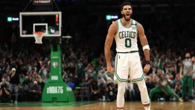 Bill Russell - Ime Udoka - Del averno a la luz: los Celtics vuelven a soñar - en.as.com