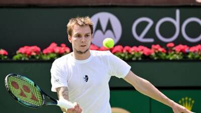 Bublik overpowers Murray at Indian Wells