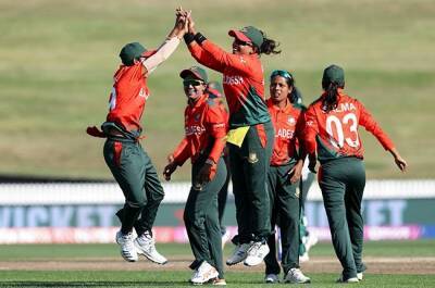 Bismah Maroof - Bangladesh make history to dash Pakistan's Women's World Cup hopes - news24.com - New Zealand - Bangladesh - Pakistan - county Hamilton -  Sandhu