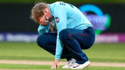 Cricket World Cup: England on brink after South Africa defeat
