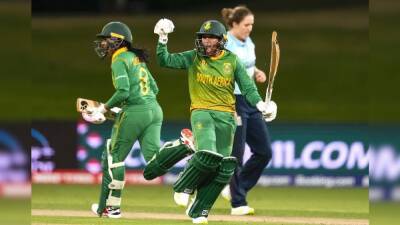 Amy Jones - Tammy Beaumont - Laura Wolvaardt - Sune Luus - Women's World Cup: All-Round South Africa Beat England To Register Hat-Trick Of Wins - sports.ndtv.com - Australia - South Africa - India - county Jones