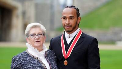 Max Verstappen - Lewis Hamilton - Hamilton plans to add his mother's surname - channelnewsasia.com - Abu Dhabi - Dubai - Bahrain - county Baldwin