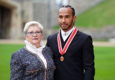 Mercedes F1 star Lewis Hamilton to change his name to honour his mother