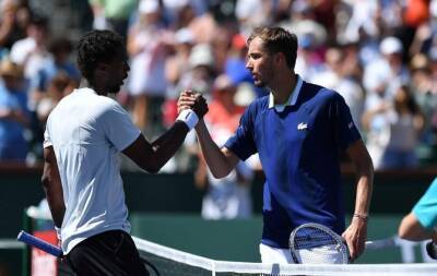 Medvedev upset by Monfils at Indians Wells, loses No.1 ranking