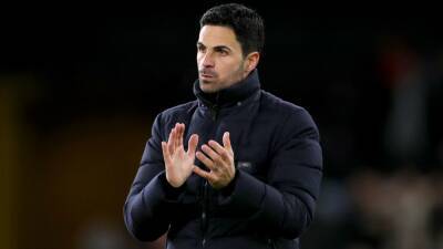 Mikel Arteta backs Arsenal to cope with pressure of being top-four favourites