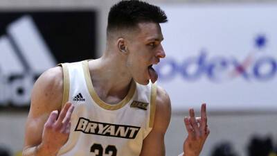 Hottest hand in the land: Kiss leads Bryant into First Four - foxnews.com - county Wright - state Rhode Island