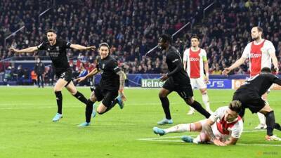 Benfica advance with shock away triumph over Ajax