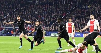 Soccer-Benfica advance with shock away triumph over Ajax