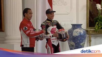 Marc Marquez - Francesco Bagnaia - Joko Widodo - Presiden Jokowi Ngobrol Santai dengan Rider MotoGP - sport.detik.com - Qatar - Indonesia -  Jakarta