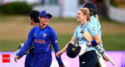 Nat Sciver - Heather Knight - Tammy Beaumont - Danni Wyatt - Smriti Mandhana - Women's World Cup 2022, India vs England: Inconsistent India lose to England by 4 wickets, suffer second defeat - timesofindia.indiatimes.com - India