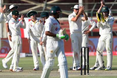 Brilliant Babar blunts Australia as Pakistan hold on for thrilling draw