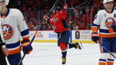 NHL Rink Wrap: Ovechkin passes Jagr; Ducks, Golden Knights keep losing