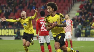 Mainz 0-1 Borussia Dortmund: Late Axel Witsel strike moves visitors within four points of leaders Bayern Munich
