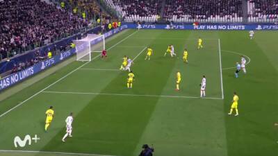 La genialidad de Vlahovic que sobresaltó a Valdano y Axel Torres: "Es increíble, buenísimo..." - en.as.com - Madrid