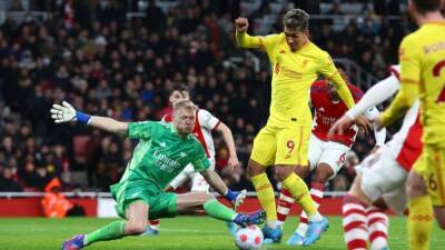 Aaron Ramsdale - Roberto Firmino - Liverpool beat Arsenal to cut Man City lead to a point - channelnewsasia.com - Manchester - Portugal -  Man