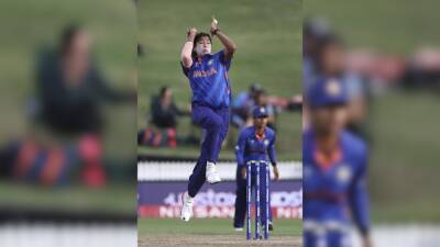 Nat Sciver - Heather Knight - Jhulan Goswami - Watch: Jhulan Goswami's Ball Hits Middle Stump But England Batter Nat Sciver Survives - sports.ndtv.com - Australia - India