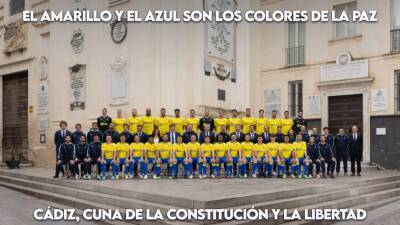 El Cádiz lanza un guiño a Ucrania con su foto oficial